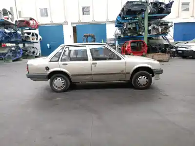 Veículo de Sucata opel corsa a 1.2 do ano 1987 alimentado 12st