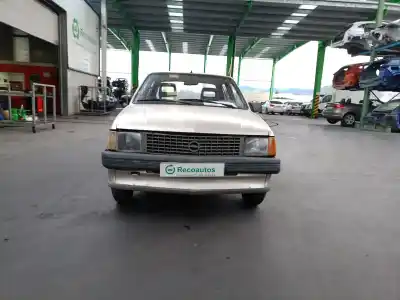 Veículo de Sucata opel corsa a 1.2 do ano 1987 alimentado 12st