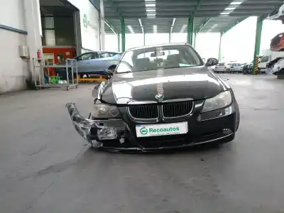 Vehicul casat bmw 3 (e90) 318 d al anului 2006 alimentat 204d4