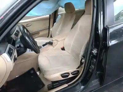 Vehicul casat bmw 3 (e90) 318 d al anului 2006 alimentat 204d4