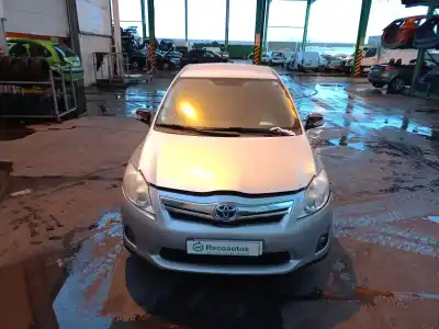 Veículo de Sucata toyota auris 1.8 16v (híbrido) do ano 2010 alimentado 2zr