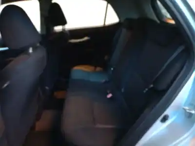 Veículo de Sucata toyota auris 1.8 16v (híbrido) do ano 2010 alimentado 2zr