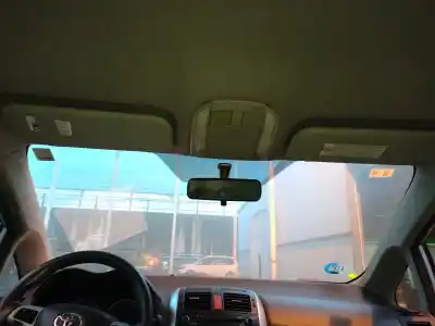 Veículo de Sucata toyota auris 1.8 16v (híbrido) do ano 2010 alimentado 2zr