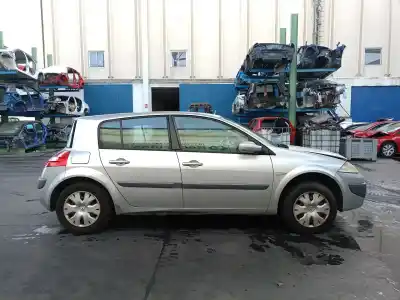 Vehicul casat renault megane ii berlina 5p 1.5 dci diesel al anului 2007 alimentat k9kp7