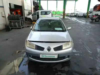 Vehicul casat renault megane ii berlina 5p 1.5 dci diesel al anului 2007 alimentat k9kp7
