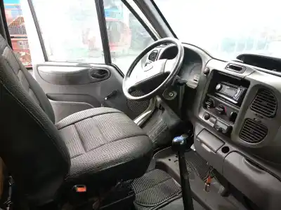 Vehicul casat ford transit caja cerrada, corta (fy) (2000 =>) ft 240 2.0 city - light al anului 2001 alimentat f3fa