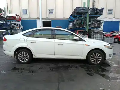 Vehicul casat ford mondeo berlina (ca2) 2.0 tdci cat al anului 2009 alimentat qxba