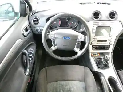 Vehicul casat ford mondeo berlina (ca2) 2.0 tdci cat al anului 2009 alimentat qxba