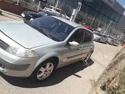 Vehículo de desguace renault                                            megane ii berlina 5p                                                                                                                                                                                                                                       1.9 dci diesel                                                                                                                                                                                                                                             del año 2002 con motor f9q800