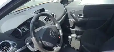 Veículo de Sucata renault clio iii 1.5 dci diesel cat do ano 2009 alimentado k9k766