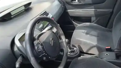 Veículo de Sucata citroen c4 berlina 1.6 16v hdi do ano 2007 alimentado 9hx(dv6ated4)