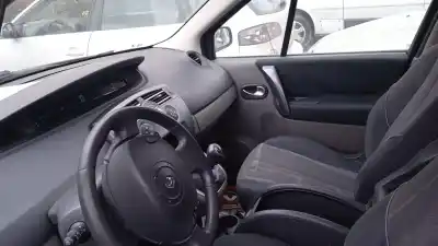 Veículo de Sucata renault scenic ii 2.0 dci diesel cat do ano 2007 alimentado m9r700