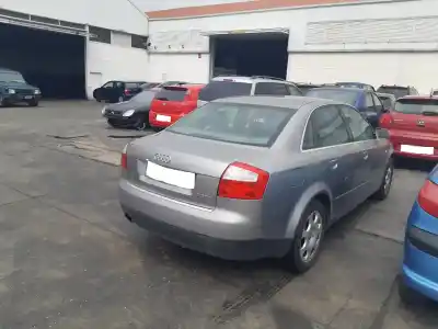 Утилизация автомобиля AUDI A4 BERLINA (8E) 2.0 16V FSI года 2004 питание AWA