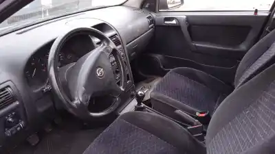 Veículo de Sucata opel astra g berlina 1.6 16v do ano 2000 alimentado x16xel