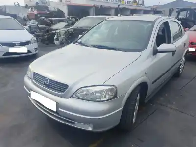Veicolo di demolizione opel astra g berlina 2.0 dti dell'anno 2000 alimentato y20dth