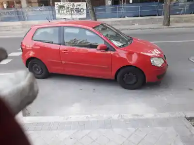 Veículo de Sucata volkswagen polo (9n3) 1.4 tdi do ano 2005 alimentado bnm