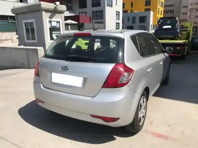 Veículo de Sucata kia cee´d 1.4 cat do ano 2010 alimentado g4fa