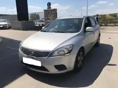 Vehículo de desguace KIA CEE´D 1.4 CAT del año 2010 con motor G4FA