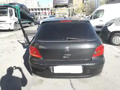 Sloopvoertuig peugeot 307 (s1) 1.6 hdi van het jaar 2004 aangedreven 