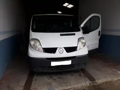 Veículo de Sucata RENAULT TRAFIC COMBI (AB 4.01) 2.0 dCi Diesel FAP CAT do ano 2007 alimentado 