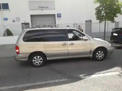 Verschrottungsfahrzeug kia carnival 2.9 crdi vgt active des jahres 2005 angetrieben 