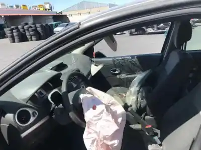 Veículo de Sucata renault clio iii 1.5 dci diesel cat do ano 2010 alimentado 