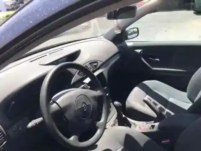 Veicolo di demolizione RENAULT LAGUNA II (BG0) 1.9 dCi Diesel CAT dell'anno 2004 alimentato 