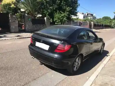 Vehículo de desguace MERCEDES CLASE C (W203) SPORTCOUPE 2.2 CDI CAT del año 2003 con motor 