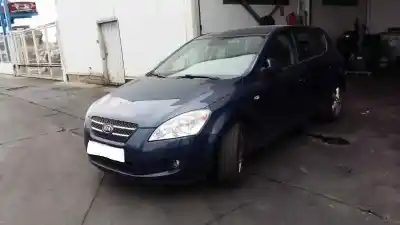 Vehículo de desguace KIA CEE´D 1.6 CAT del año 2008 con motor G4FC