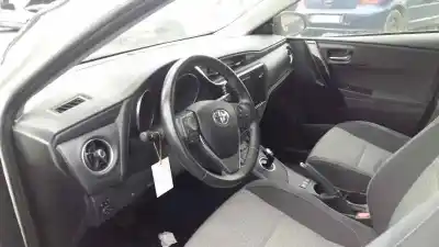 Veículo de Sucata toyota auris 1.8 16v (híbrido) do ano 2017 alimentado 