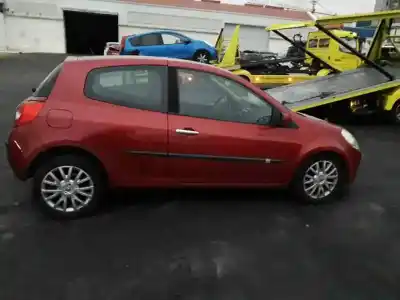 Veículo de Sucata renault clio iii 1.5 dci diesel cat do ano 2008 alimentado 