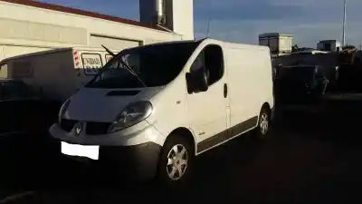 Veículo de Sucata RENAULT TRAFIC COMBI (AB 4.01) 2.0 dCi Diesel FAP CAT do ano 2011 alimentado 