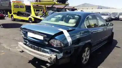 Здавання транспортного засобу jaguar x-type i (x400) 2.5 v6 a las 4 ruedas року 2002 потужний 