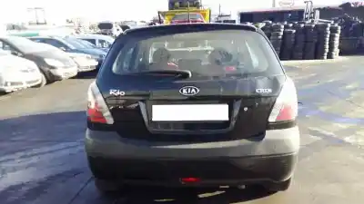 Veículo de Sucata kia rio 1.5 crdi ex2 do ano 2006 alimentado 