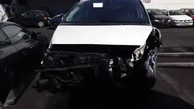 Veículo de Sucata peugeot 5008 2.0 blue-hdi fap do ano 2015 alimentado 