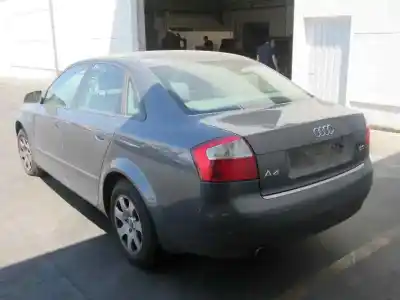 Veículo de Sucata audi a4 avant (8e) 3.0 do ano 2001 alimentado alt