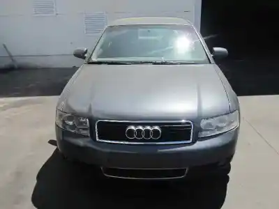 Veículo de Sucata audi a4 avant (8e) 3.0 do ano 2001 alimentado alt