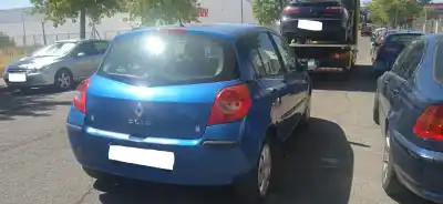 Veículo de Sucata renault clio iii 1.5 dci diesel cat do ano 2007 alimentado k9k702