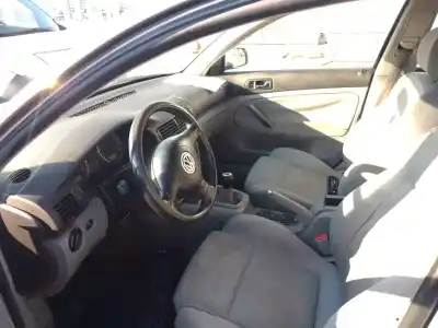 Здавання транспортного засобу volkswagen passat b5.5 variant (3b6) 1.9 tdi року 2001 потужний avf