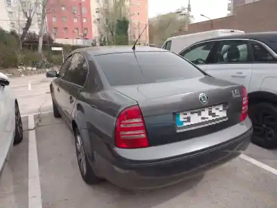 Veículo de Sucata skoda superb i (3u4) 1.9 tdi do ano 2004 alimentado awx