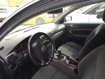 Утилизация автомобиля SKODA SUPERB I (3U4) 1.9 TDI года 2004 питание AWX