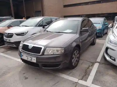 Sloopvoertuig SKODA SUPERB I (3U4) 1.9 TDI van het jaar 2004 aangedreven AWX