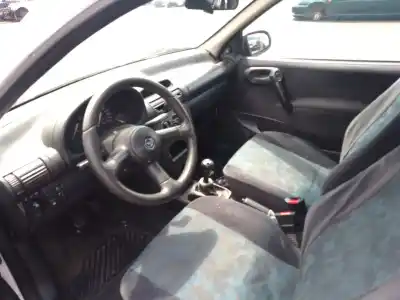 Scrapping Vehicle opel corsa b 1.4 cat (2h6) of the year 1998 powered x14sz