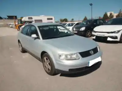 Здавання транспортного засобу volkswagen passat b5 (3b2) 2.8 v6 року 2000 потужний apr