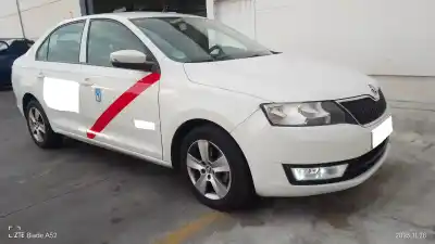 Здавання транспортного засобу skoda rapid ambition року 2015 потужний cxm