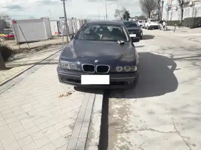 Veículo de Sucata BMW SERIE 5 BERLINA (E39) 2.5 24V Turbodiesel CAT do ano 2002 alimentado 256D1