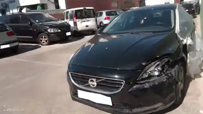 Scrapping Vehicle volvo v40 kinetic of the year 2014 powered d4162t