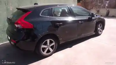 Scrapping Vehicle volvo v40 kinetic of the year 2014 powered d4162t