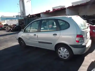 Здавання транспортного засобу RENAULT SCÉNIC I MONOSPACE (JA0/1_, FA0_) 1.9 dTi (JA1U) року 2003 потужний F9Q744