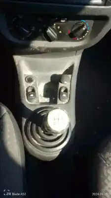 Veículo de Sucata citroen c2 audace do ano 2004 alimentado 8hx